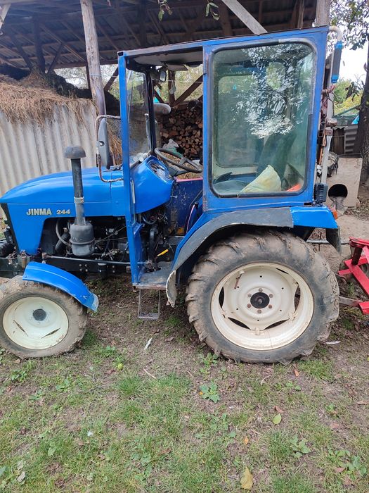 Продам Трактор Jinma244