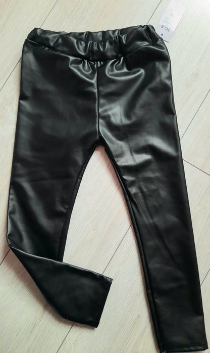 Legginsy ala skórki. Lekko ocieplane. 12-14 lat.