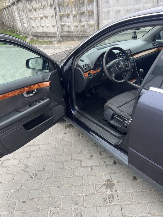 Ауді а4б6 2003 дизель 2.5