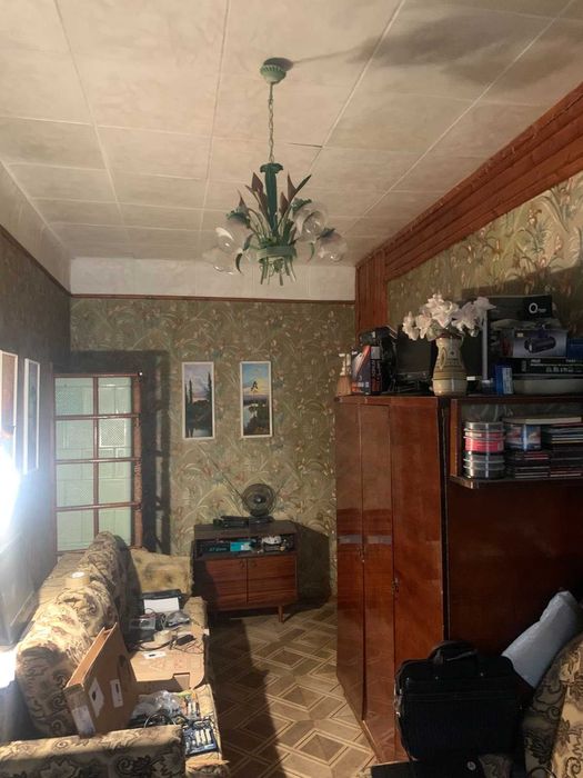 Продаж 2 кім.кв-ри 80 м.кв.  в центрі Львова вул. Братів Рогатинців потребує ремонта