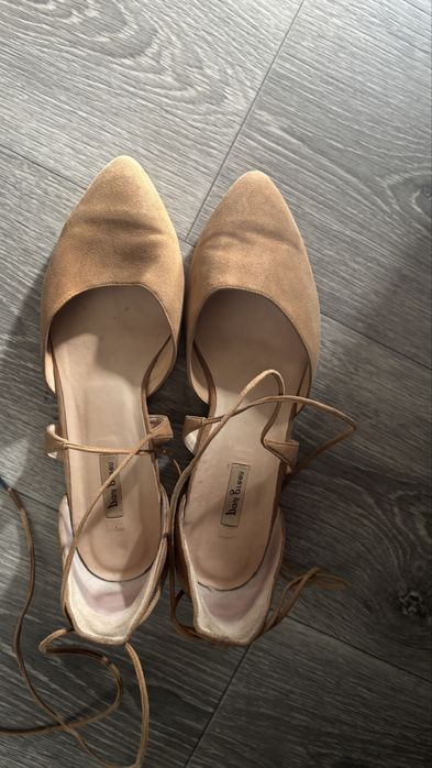 Продам босоніжки