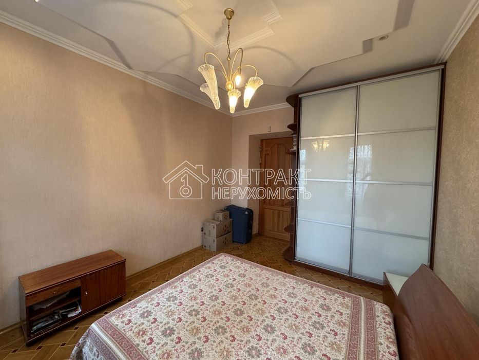 Продам 4к квартиру сталінка Центр Держпром Ромена Роллана єВідновлення