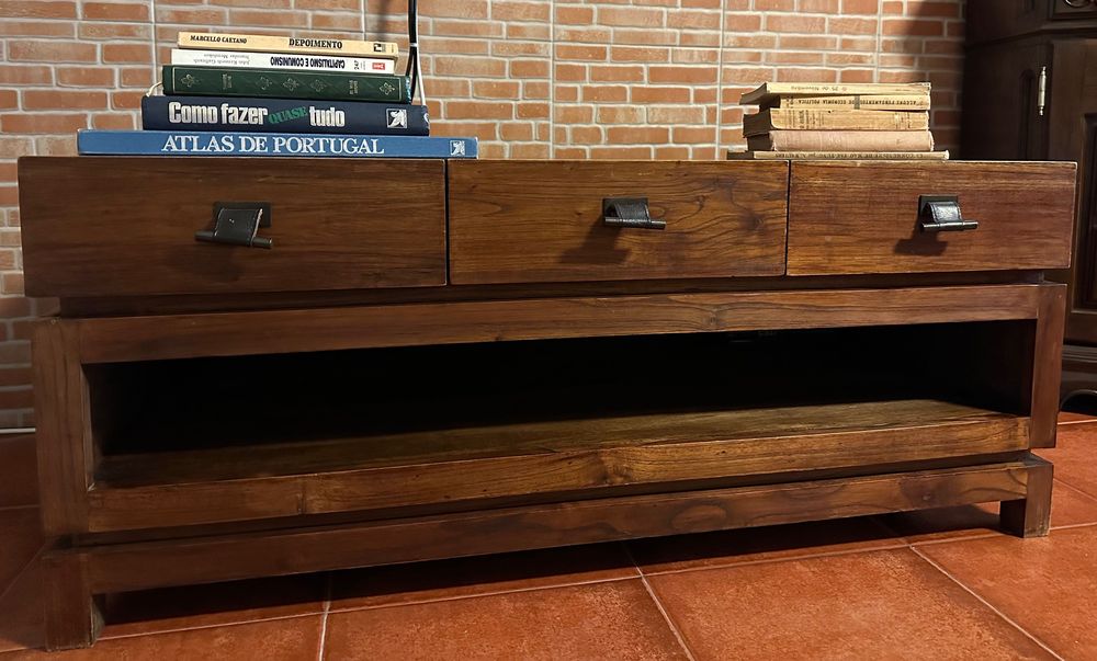 Só esta Semana - Mesa Rústica de Centro ou de Encostar