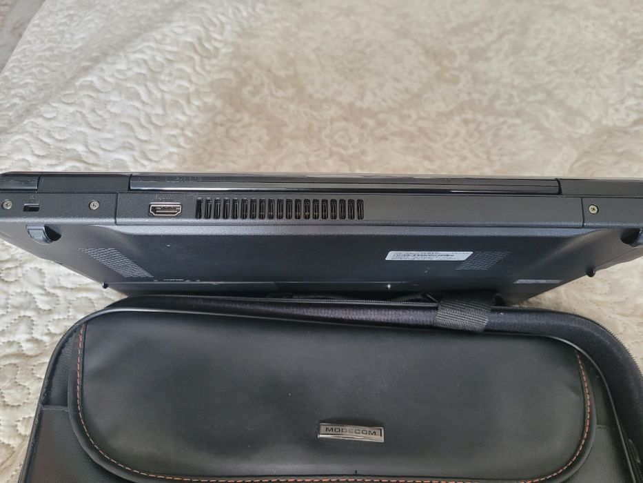 Asus 15.6" laptop notebook windows 7 PRO5EA stan bardzo dobry