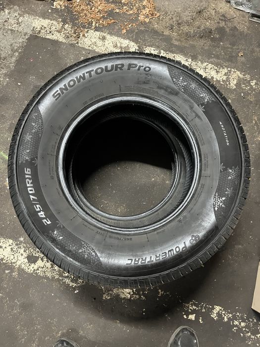 Пара зимової гуми 245/70 r16 Powertrac Зимова пара 245/70 р16 для джипа чи пікапа