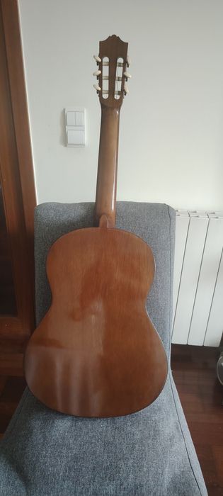 Guitarra Yamaha C40 + capa