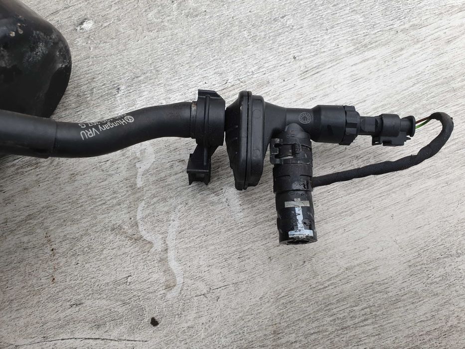 Audi A3 8P Golf Passat B6 2.0 TDI CBA Pompa paliwa filtr czujnik