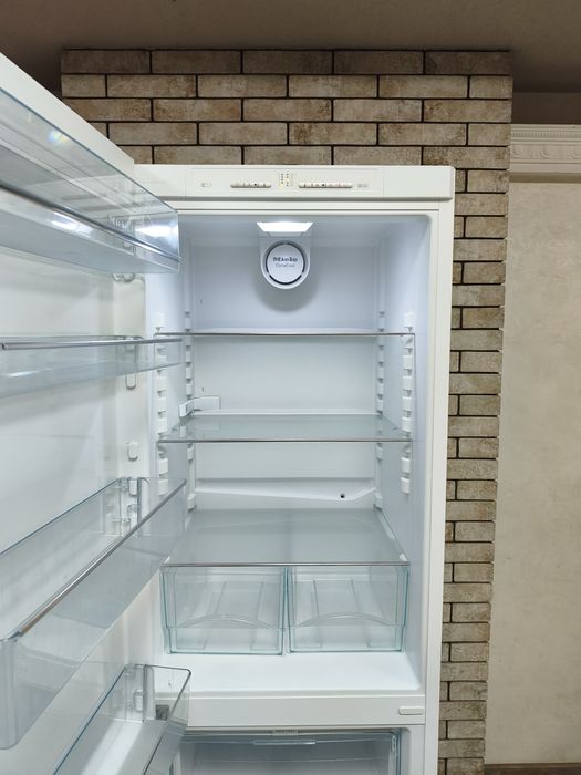 ТОП! Двокамерний холодильник Miele NoFrost, KFN 12924 SD-1 висотою 2 метри, відмінний стан та якість!