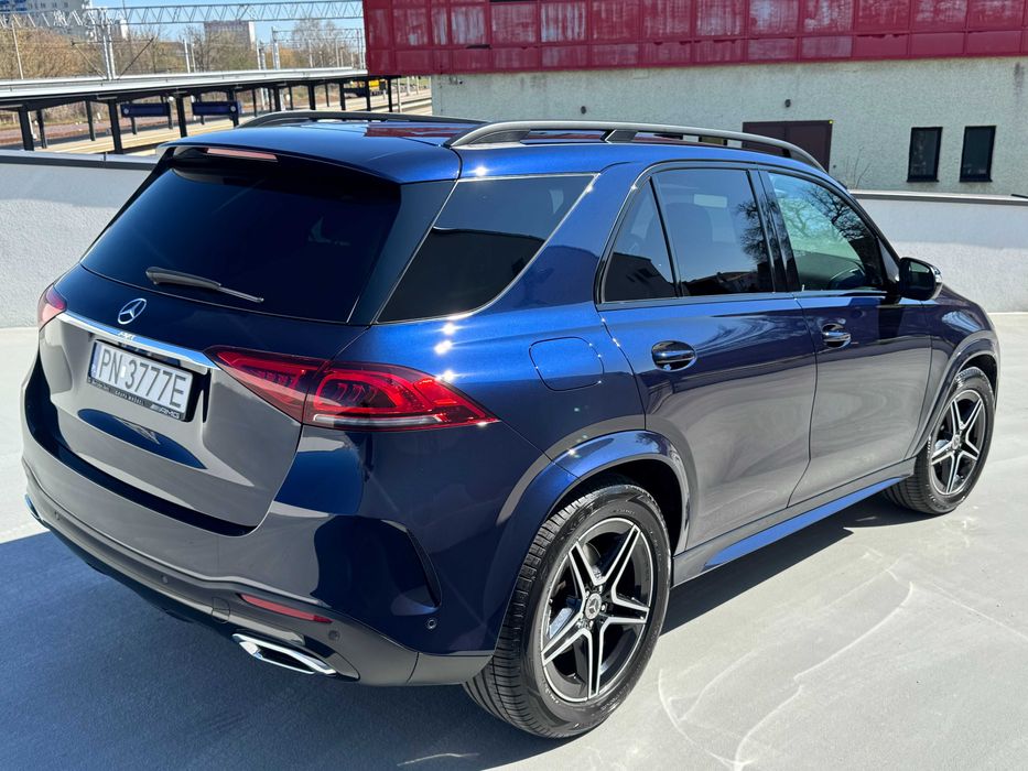 Wynajem Mercedes GLE300D / Wypożyczalnia Samochodów Carfar