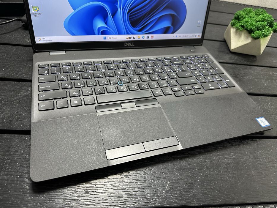 Dell Latitude 5500 15,6"FHD IPS touch|i5-8365U |16Gb DDR4|SSD 256Gb