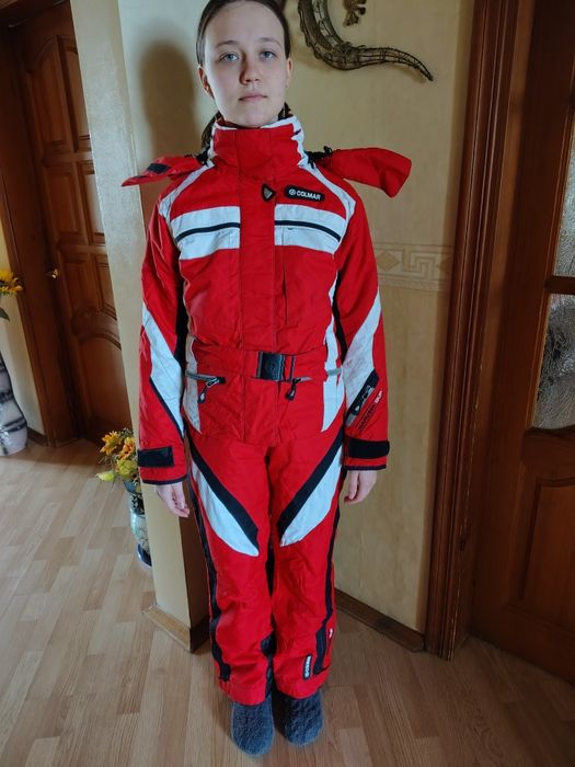 Лижні :брюки і курточка.