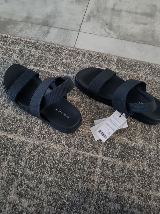 Sandałki firmy jenny faire,rozmiar 39, kolor granatowy