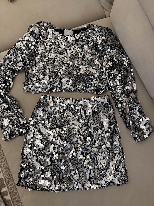 Топ + юбка з поєтками