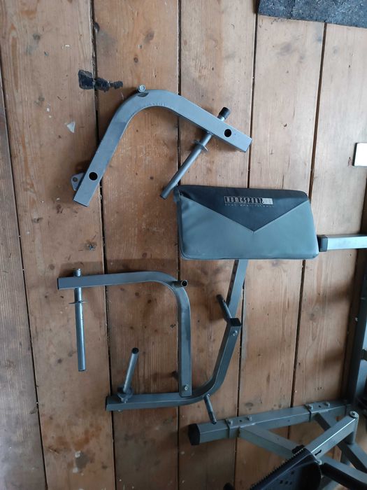 Atlas do ćwiczeń siłownia