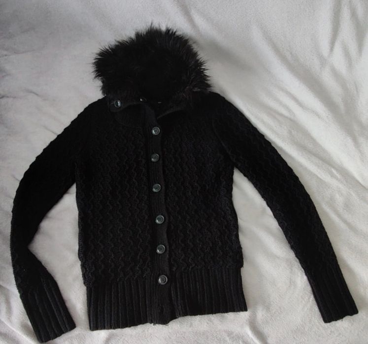 Grubszy sweter, ciepły, jak kurtka, na wiosnę, jesień, c