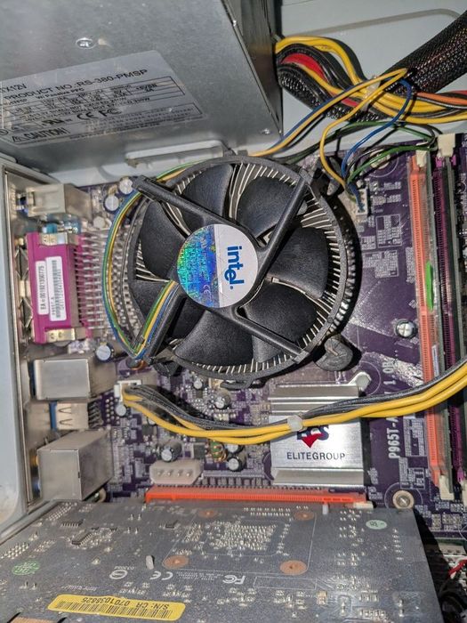 Компьютер в рабочем состоянии.