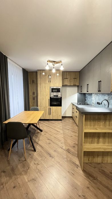 Ексклюзивна, дизайнерська квартира, в Новому будинку, Корбутівка