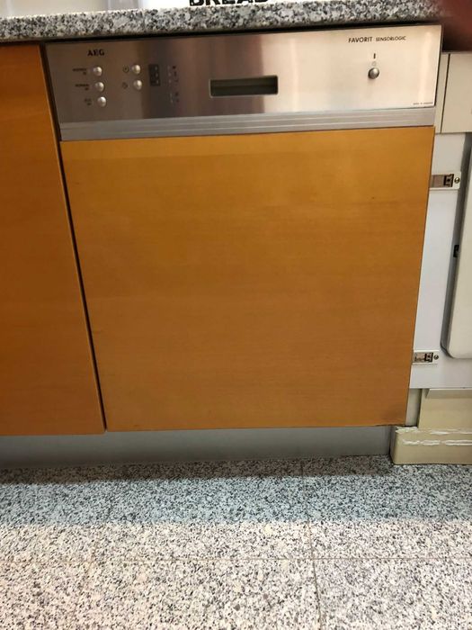 Máquinas de lavar loiça AEG Sensormatic F44060IM peças em bom estado