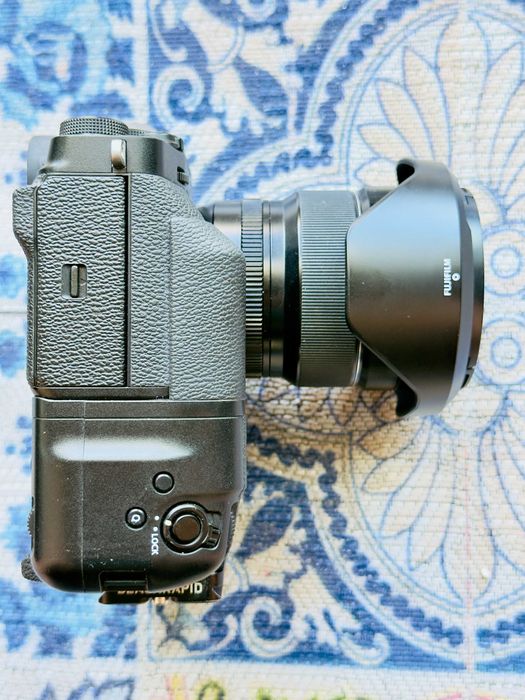 Fujifilm X-T4 + Grip + 3 Baterias