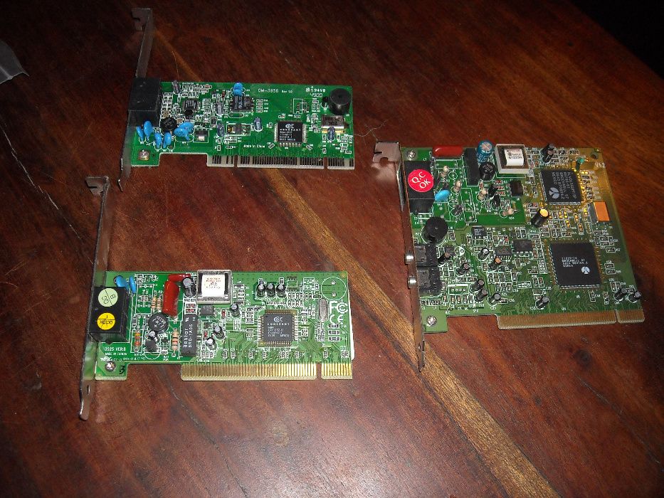 Placas de rede e modems antigos vintage