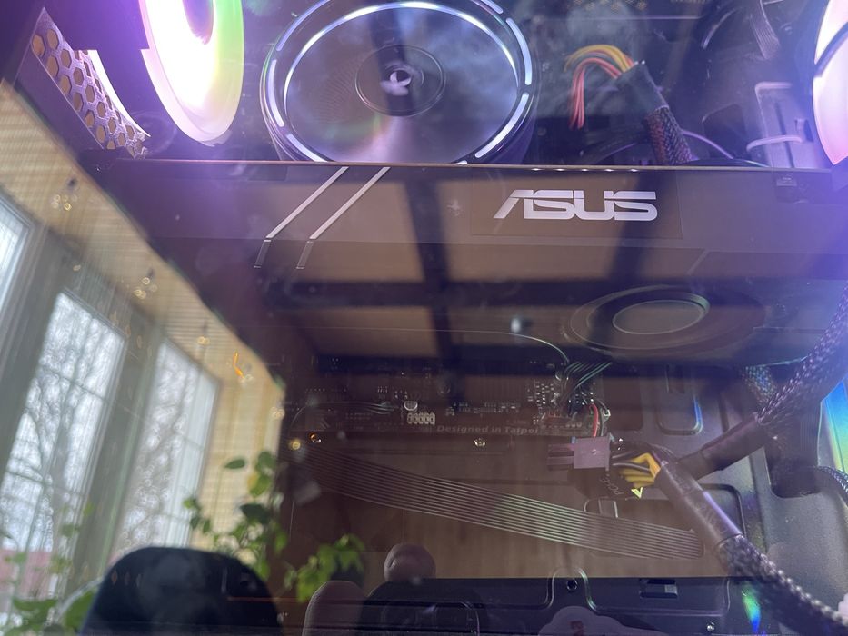 Продам видео карту NVIDIA GeForce GTX 1060 6GB