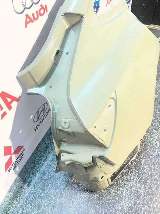 Крило заднє праве фільонка чверть Tesla Model 3 1073736-S0-L оригінал