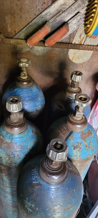 Продам кислородный балон