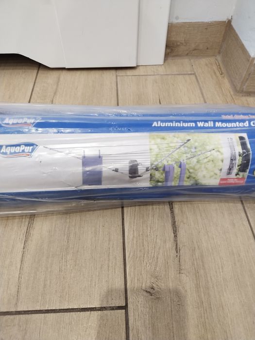 Suszarka ogrodowa  na pranie do zamontowania przy ścianie