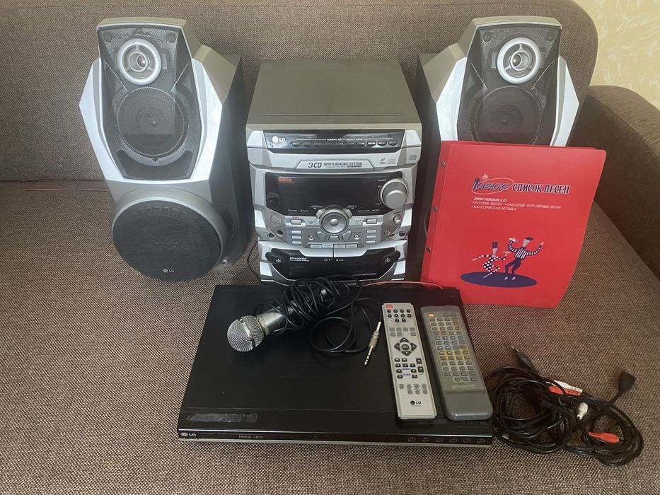 Музичний центр LG  в гарному стані. Самовивіз місто Бровари