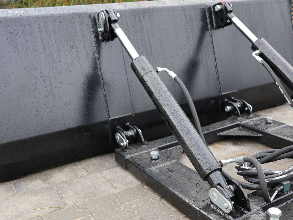 Łyżka karbowana na wózek widłowy hydrauliczna różne szerokości 1 - 2 m