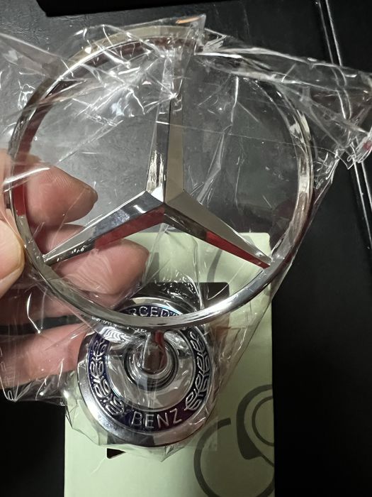 Emblema capot mercedes