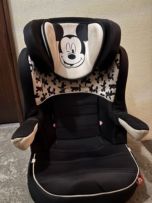 Cadeira auto para bebé em muito bom estado