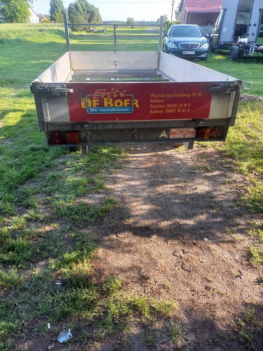 Sprzedam przyczepkę samochodową  1600 kg ładowności