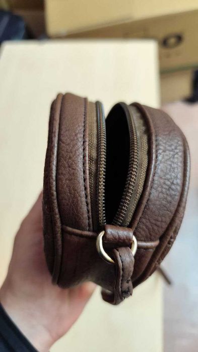 Mala de mulher castanha