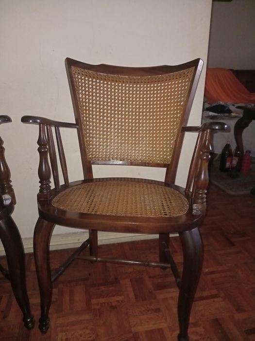 Cadeiras vintage em palhinha