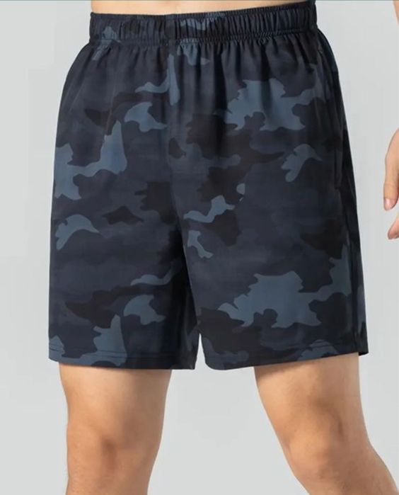 Недорогие новые шорты из быстросохнущей ткани