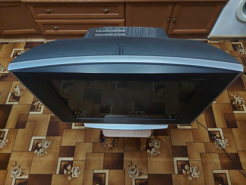 Великий Samsung 29" телевізор з плоским екраном ТВ Sony