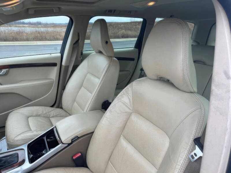 2015 Volvo XC70 T6 Premier Plus