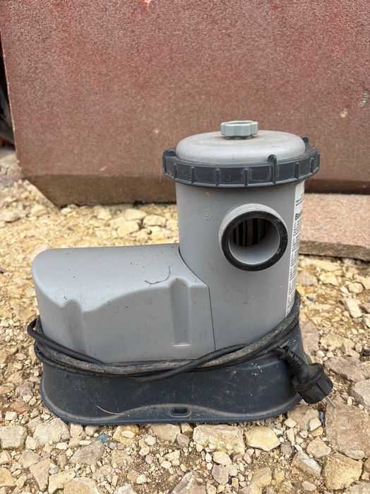 Basen stelażowy 366x120 cm + akcesoria – gotowy zestaw na lato