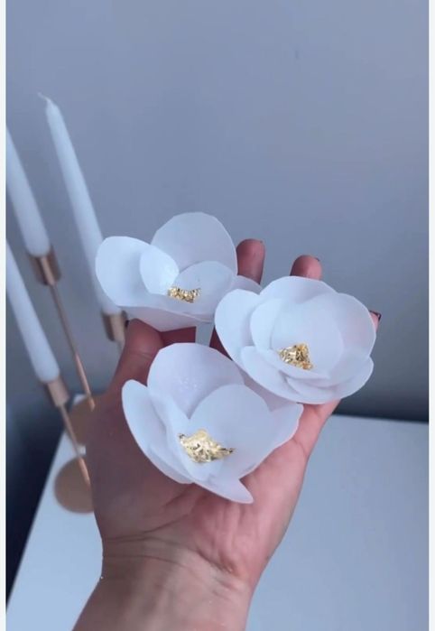 Декор на торт із вафельного папіру (вафельні квіти/метелики/сфери)