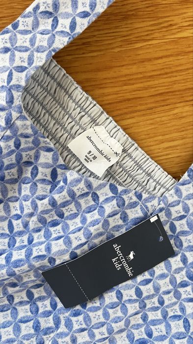 Міні-сукня Abercrombie із заниженою талією та пишним подолом