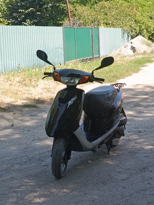 Продам гарний скутер  ( Ямаха Джог 36)