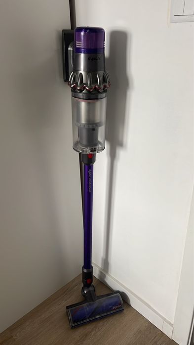 Dyson V11 Advanced – Excelente Estado + Filtro Novo