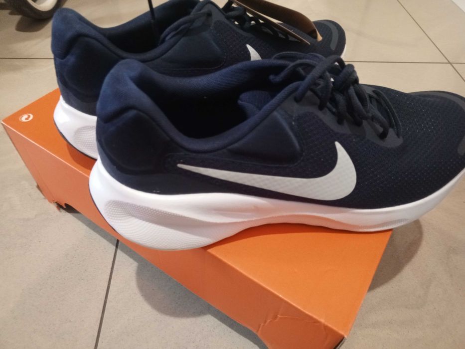 Buty Nike Revolution 7 roz 47, 5