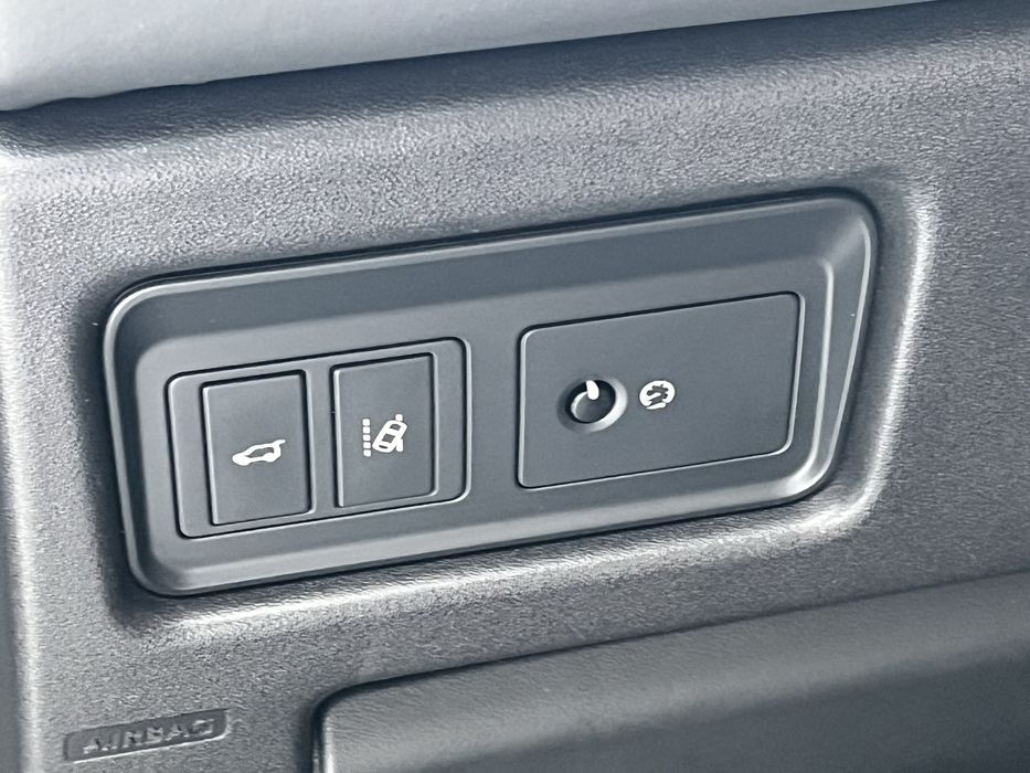 Land Rover Discovery Sport HSE Luxury