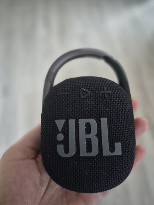 колонка JBL оригінальна ( куплена в Дубае)