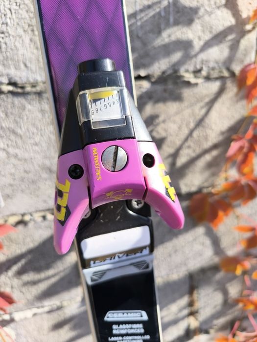 Лижі з кріпленням