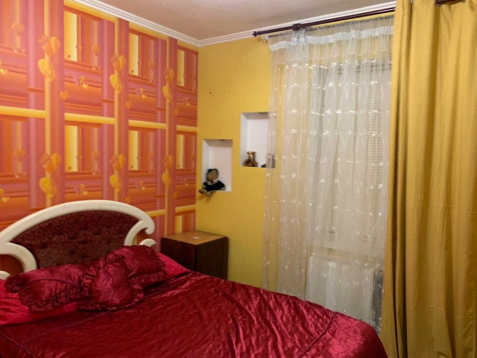 Продам хороший дом для большой дружной семьи  метро Киевская