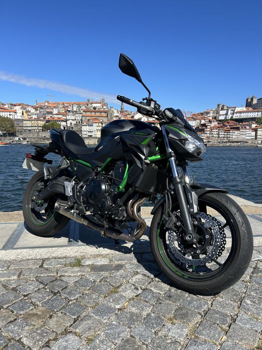 Kawasaki Z650 de 2024 Quase nova