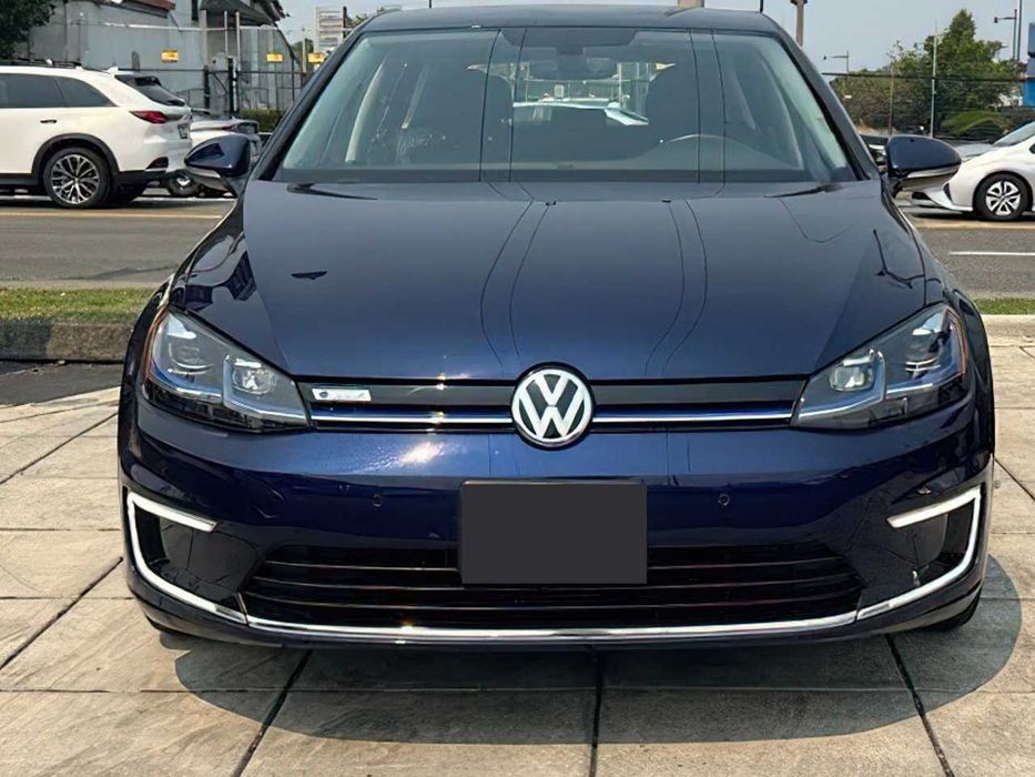 Volkswagen e-Golf SE      2019